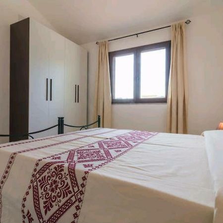 Bed and Breakfast Il Girasole Domus De Maria Exteriér fotografie