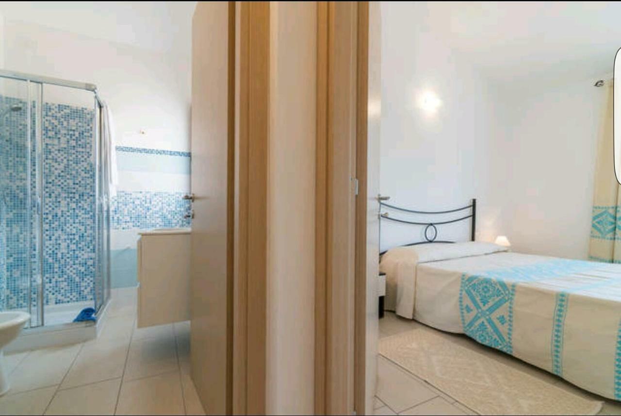 Bed and Breakfast Il Girasole Domus De Maria Exteriér fotografie