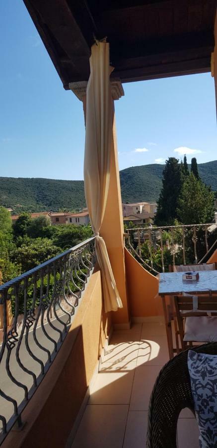 Bed and Breakfast Il Girasole Domus De Maria Exteriér fotografie